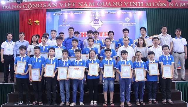 Hội thi Tin học trẻ tỉnh: một thí sinh trường THCS thị trấn Thắng huyện Hiệp Hòa đạt giải Nhất