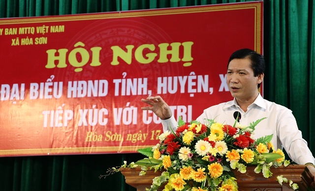 Đại biểu HĐND tỉnh, huyện tiếp xúc cử tri xã Hòa Sơn trước kỳ họp
