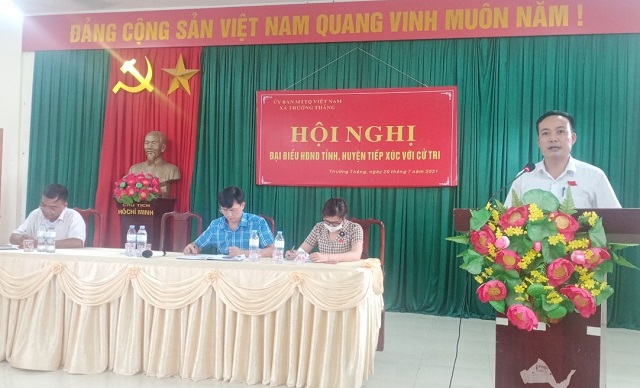 Đại biểu HĐND tỉnh, huyện tiếp xúc cử tri xã Thường Thắng