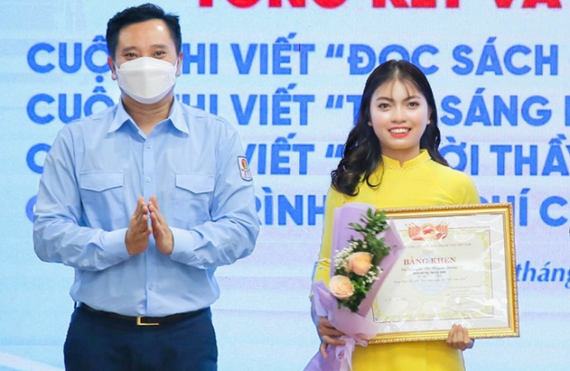 Cô giáo Nguyễn Huyền Trang giành giải Nhất cuộc thi viết “Tỏa sáng nghị lực Việt”