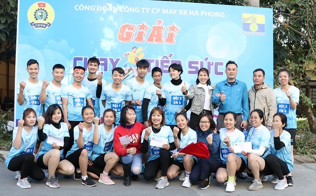 Sôi nổi Giải chạy Tiếp sức của đoàn viên Công đoàn Công ty CP May Xuất khẩu Hà Phong