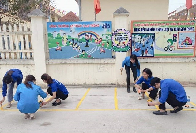 Lan tỏa Chương trình “Tôi yêu Việt Nam” tại trường Mầm non Đồng Tân