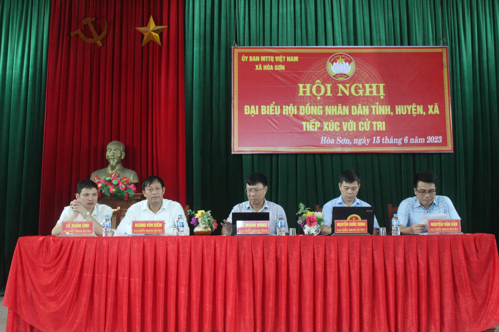 Đại biểu HĐND 3 cấp tiếp xúc cử tri  tại xã Hòa Sơn, Hợp Thịnh