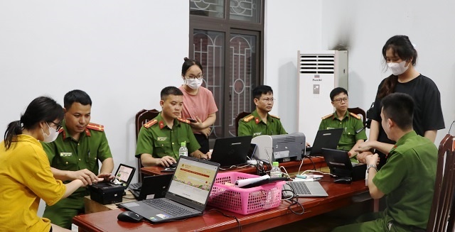 Thủ tục đăng ký tài khoản định danh điện tử mức độ 2 đối với công dân Việt Nam (cấp huyện)