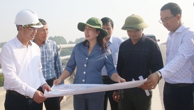 Thường trực HĐND tỉnh Bắc Giang khảo sát một số dự án tại huyện Hiệp Hòa
