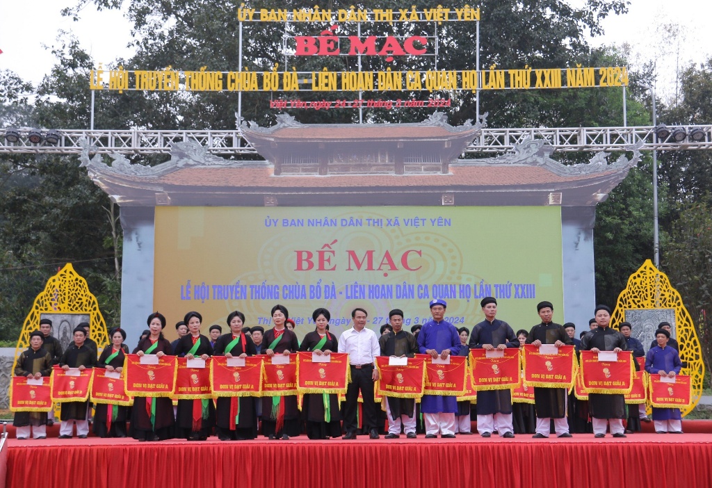 Bế mạc Lễ hội truyền thống chùa Bổ Đà và Liên hoan Dân ca Quan họ thị xã Việt Yên năm 2024