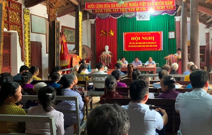 Xuân Cẩm tiếp xúc, đối thoại giữa bí thư Đảng ủy với cán bộ và nhân dân thôn Cẩm Trung