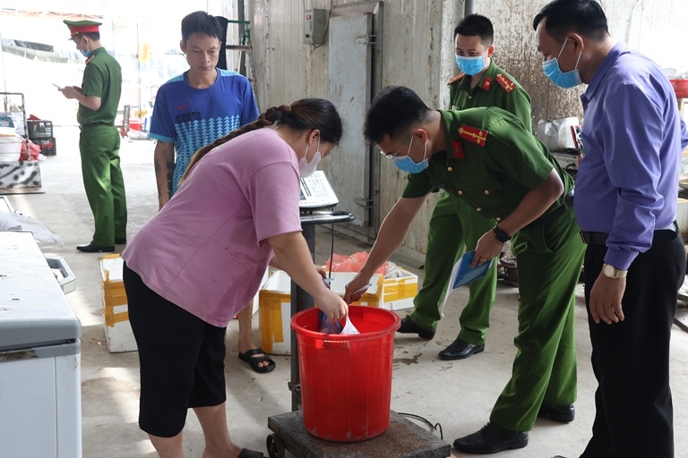 Kiểm tra vệ sinh an toàn thực phẩm tại xã Hợp Thịnh|https://hiephoa.bacgiang.gov.vn/zh_CN/chi-tiet-tin-tuc/-/asset_publisher/VeCP91o7rg3d/content/kiem-tra-ve-sinh-an-toan-thuc-pham-tai-xa-hop-thinh