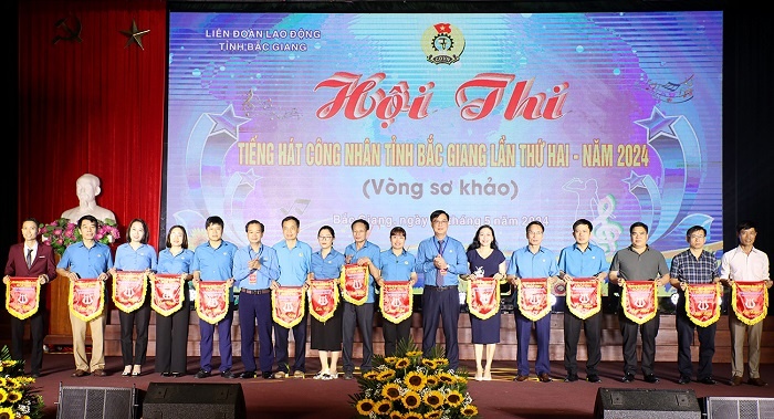 Sôi nổi Hội thi "Tiếng hát công nhân tỉnh Bắc Giang" lần thứ hai - năm 2024|https://hiephoa.bacgiang.gov.vn/chi-tiet-tin-tuc/-/asset_publisher/VeCP91o7rg3d/content/soi-noi-hoi-thi-tieng-hat-cong-nhan-tinh-bac-giang-lan-thu-hai-nam-2024