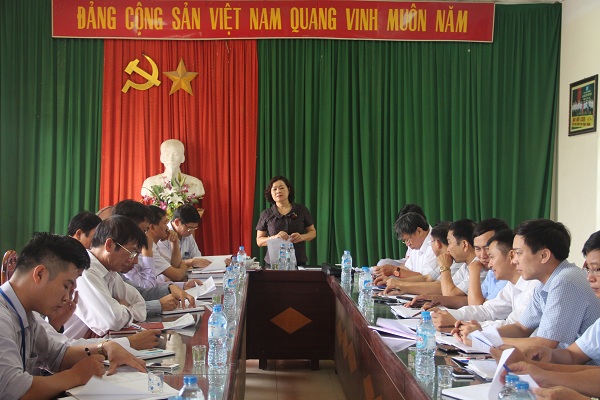 Thường trực Huyện ủy làm việc với Đảng ủy xã Lương Phong